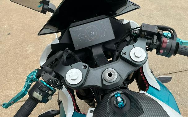 2022 CFMOTO 300SS