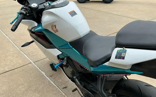 2022 CFMOTO 300SS