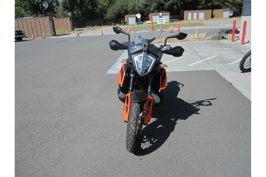 2019 790 Adventure - KTM