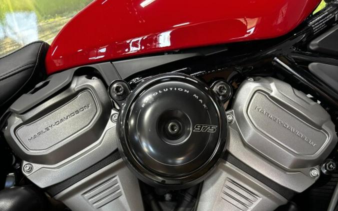 2023 Harley-Davidson® Nightster™ REDLINE RED