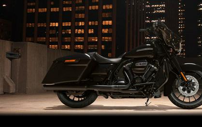 FLHXS 2018 Street Glide Special