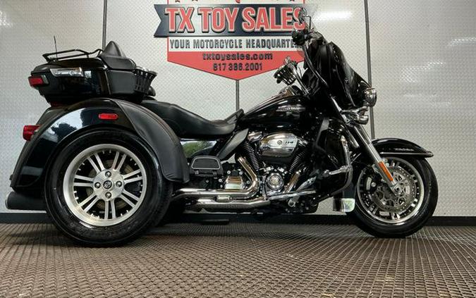 2019 Harley-Davidson Tri Glide Ultra FLHTCUTG
