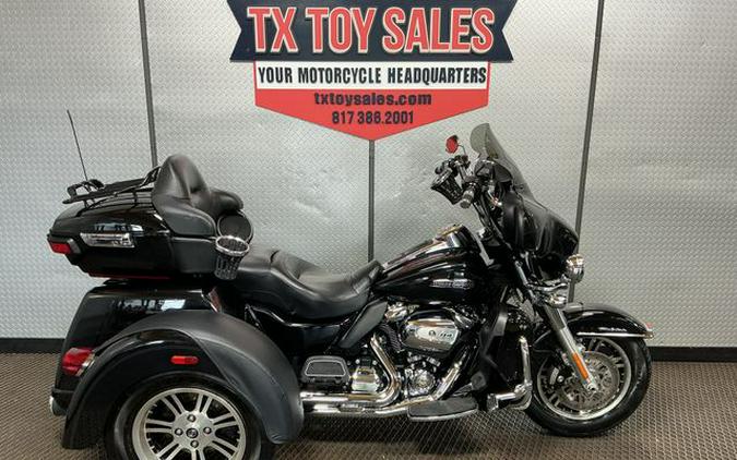 2019 Harley-Davidson Tri Glide Ultra FLHTCUTG