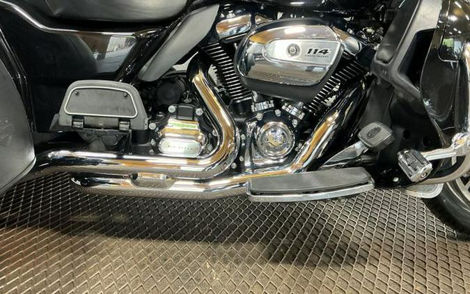 2019 Harley-Davidson Tri Glide Ultra FLHTCUTG