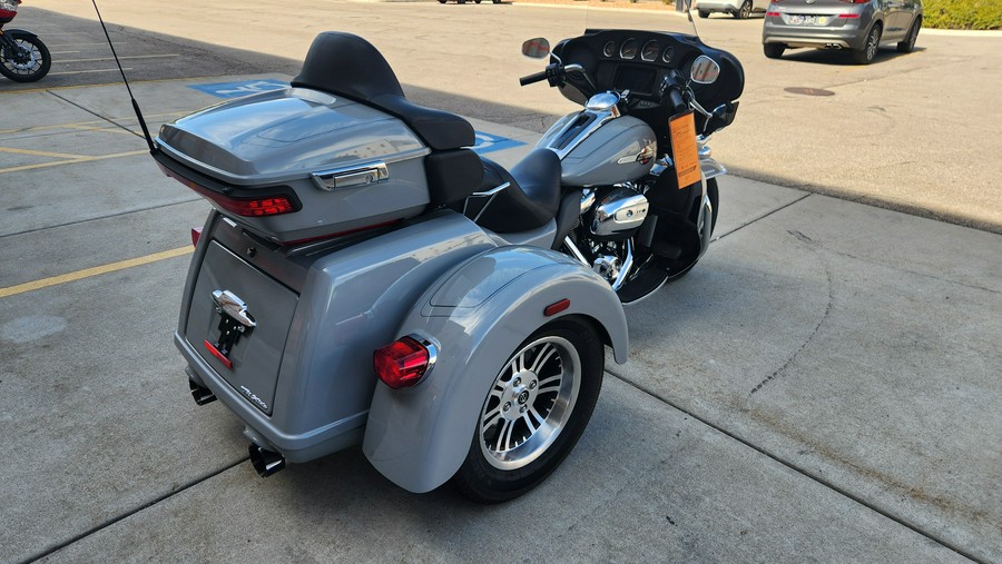 2025 Harley-Davidson Tri Glide® Ultra