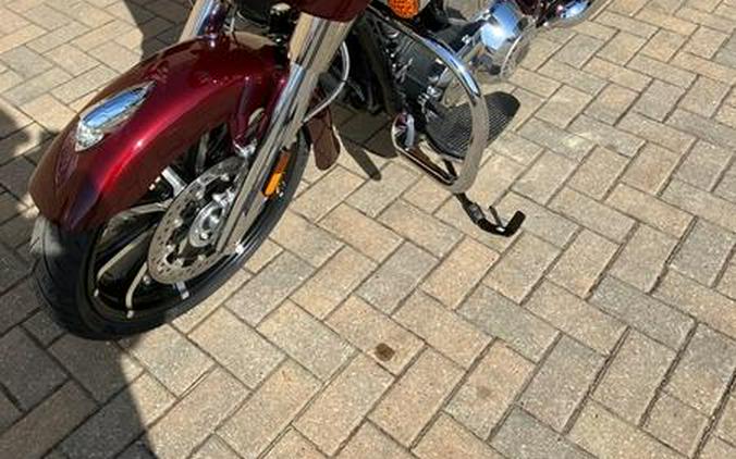 2024 Indian Motorcycle® Chieftain® Limited Maroon Metallic/Graphics