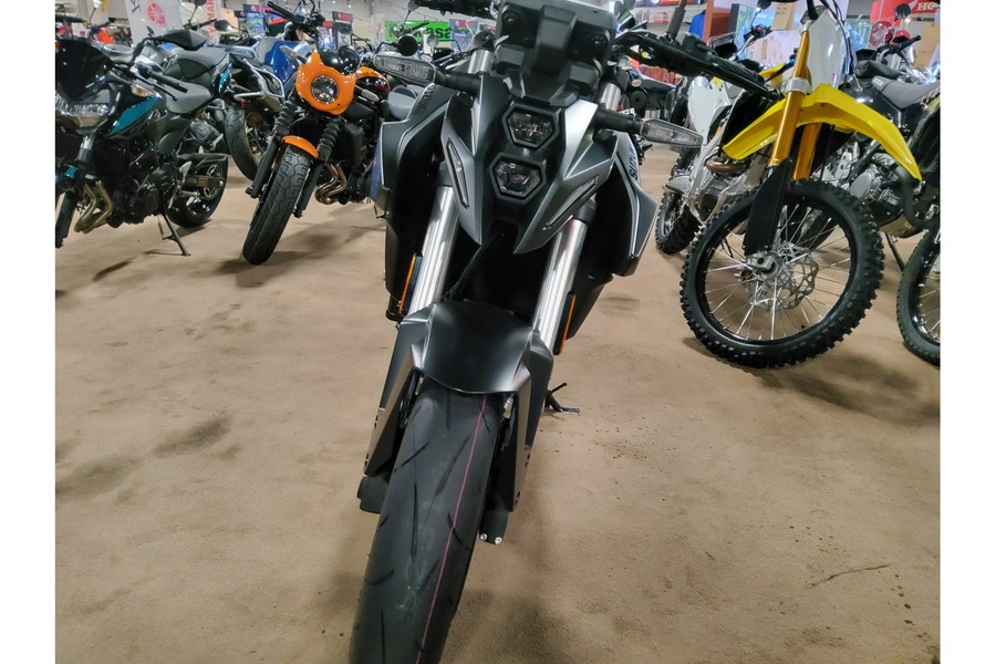 2024 Suzuki GSX-S 8S