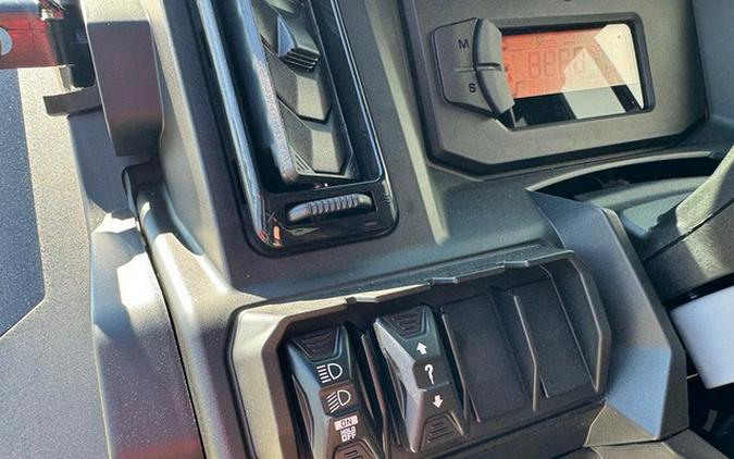 2026 Can-Am Defender MAX LONE STAR CAB HD11