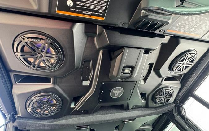 2026 Can-Am Defender MAX LONE STAR CAB HD11