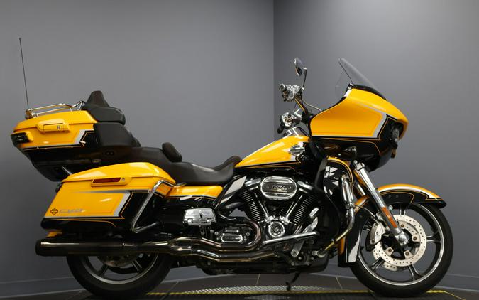 2022 Harley-Davidson® CVO™ Road Glide® Limited FLTRKSE