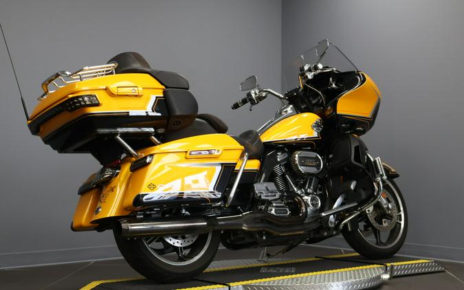2022 Harley-Davidson® CVO™ Road Glide® Limited FLTRKSE