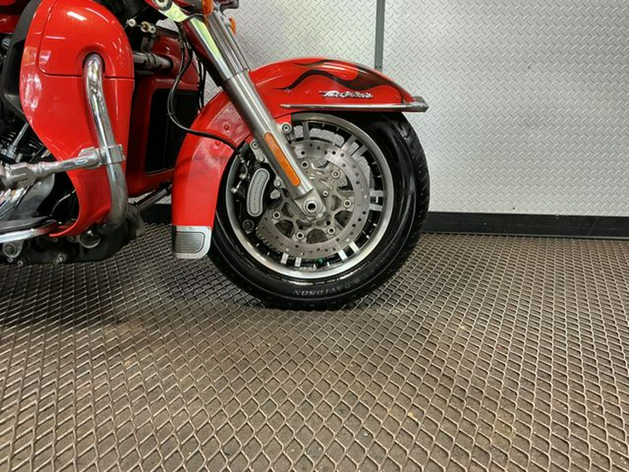 2015 Harley-Davidson Tri Glide Ultra Classic FLHTCUTG