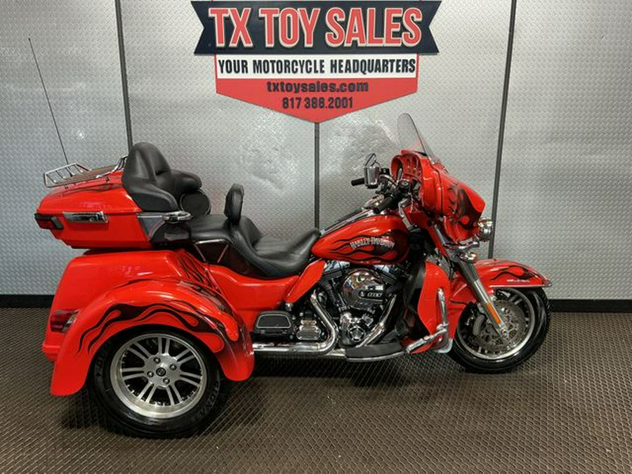 2015 Harley-Davidson Tri Glide Ultra Classic FLHTCUTG
