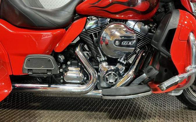 2015 Harley-Davidson Tri Glide Ultra Classic FLHTCUTG