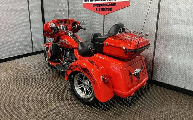 2015 Harley-Davidson Tri Glide Ultra Classic FLHTCUTG