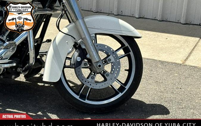 2015 Harley-Davidson FLHXS