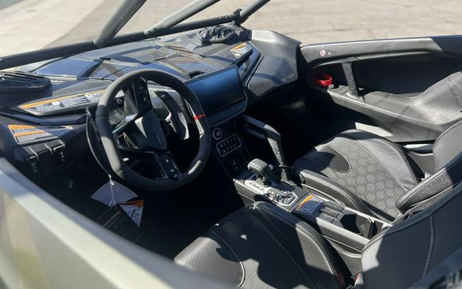 2026 Can-Am Maverick R MAX X Rc