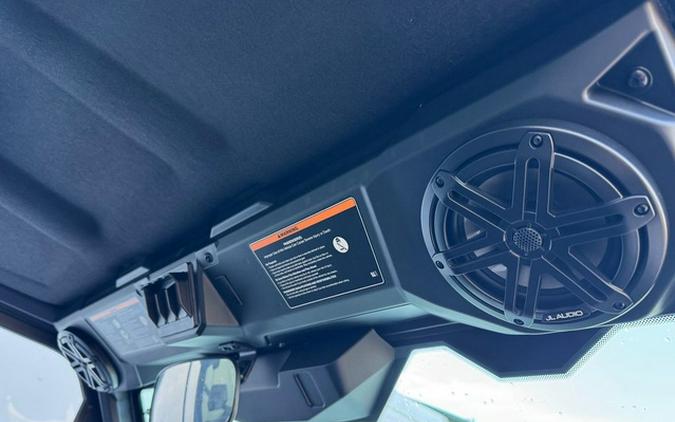 2026 Can-Am Defender MAX Limited HD11 Dark Wildland Camo