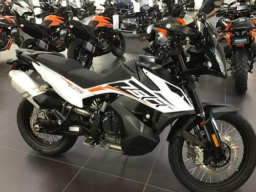 2019 KTM 790 Adventure & 790 Adventure R – First Ride