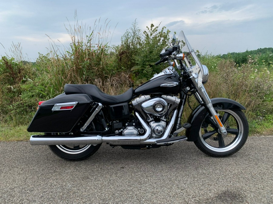 2015 Harley-Davidson® Switchback™ Vivid Black