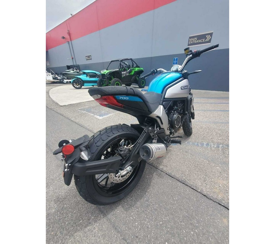 2023 CFMoto 700CL-X SPORT