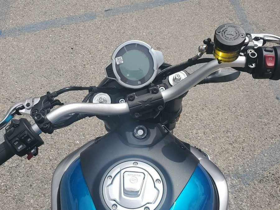 2023 CFMoto 700CL-X SPORT