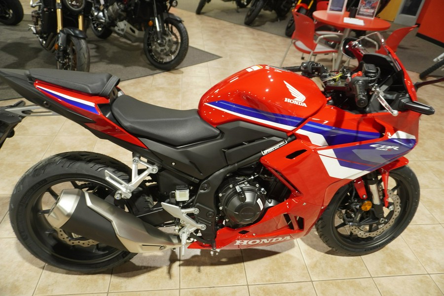 2025 Honda CBR500RAS