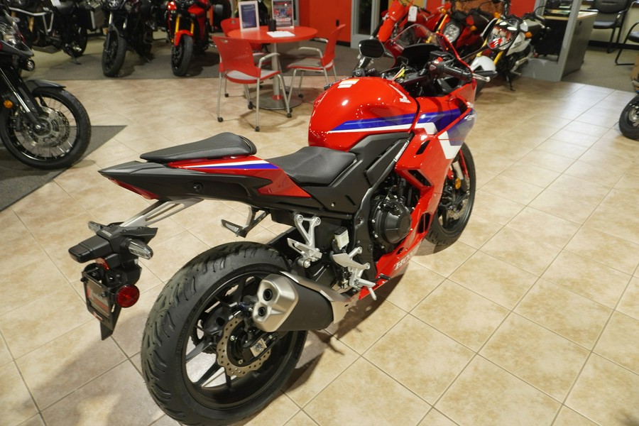 2025 Honda CBR500RAS