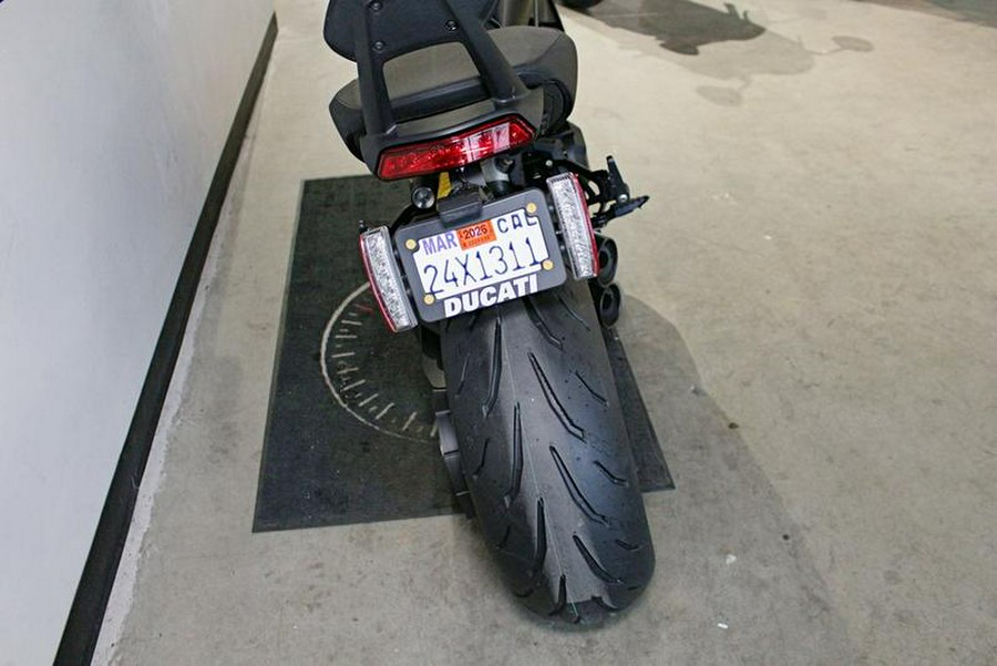 2021 Ducati Diavel 1260 Dark Stealth