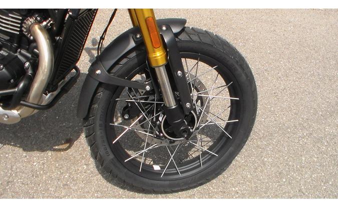 2026 Scrambler 400 XC - Triumph