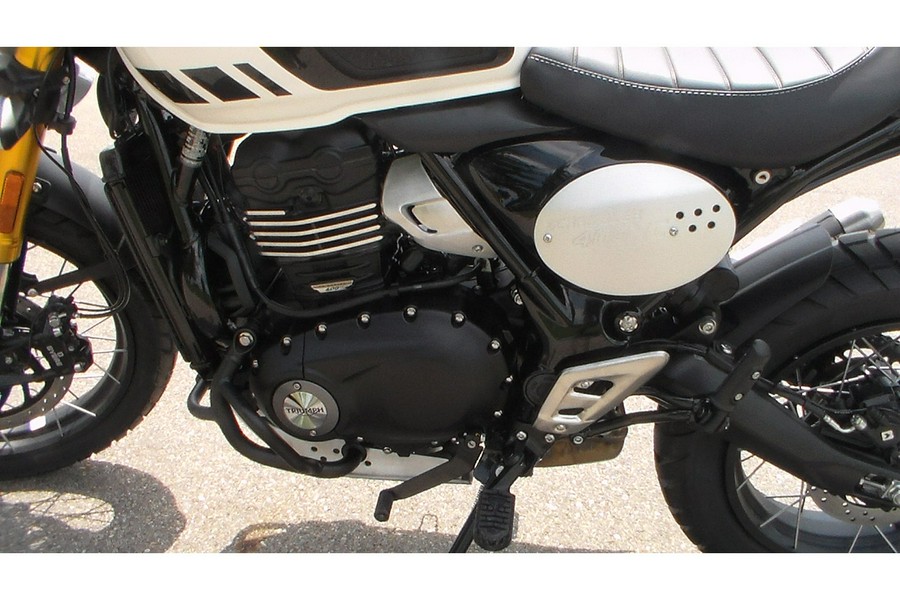 2026 Scrambler 400 XC - Triumph