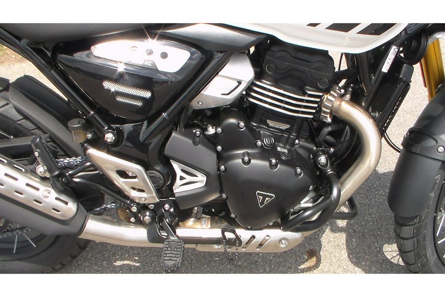 2026 Scrambler 400 XC - Triumph