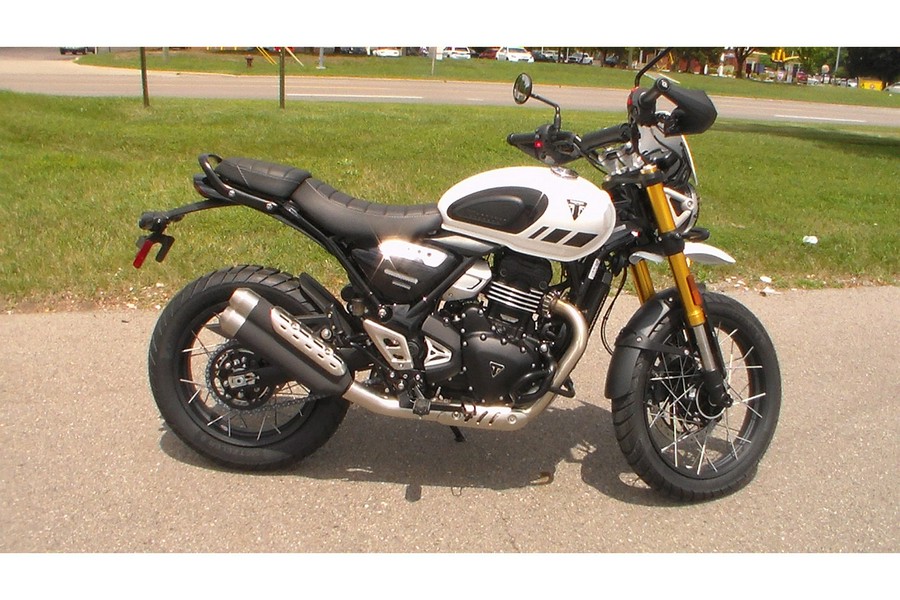 2026 Scrambler 400 XC - Triumph