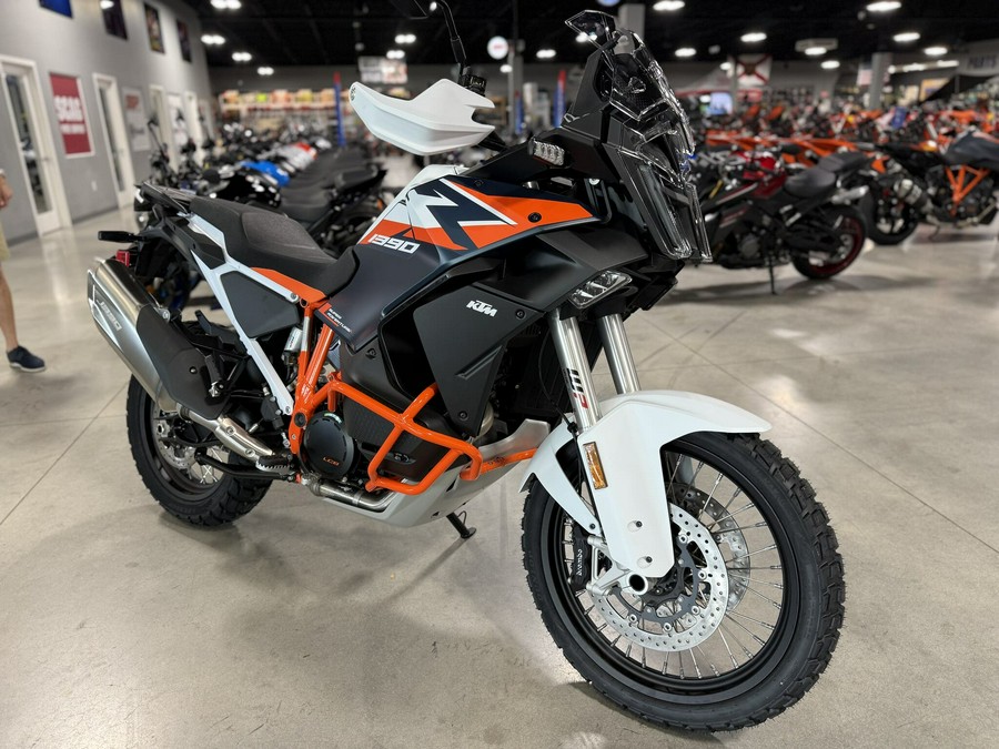 2026 KTM Super Adventure R 1390