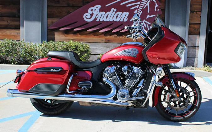 2021 Indian Motorcycle® Challenger® Limited Ruby Metallic