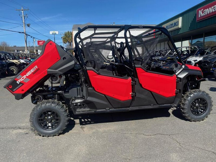 2024 Honda® Pioneer 1000-6 Deluxe Crew