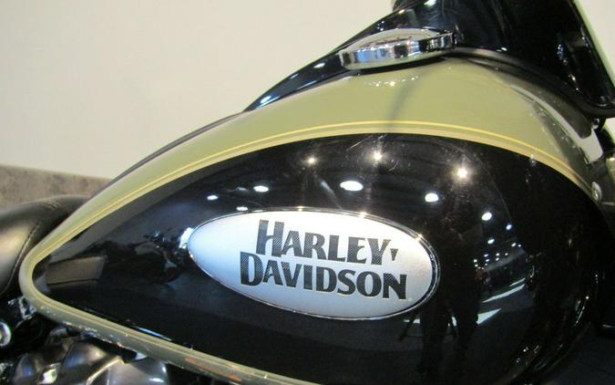 2021 Harley-Davidson® FLHCS - Heritage Classic 114