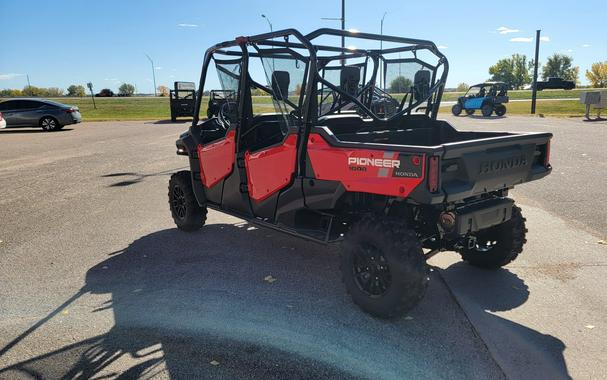 2023 Honda Pioneer 1000-6 Deluxe Crew