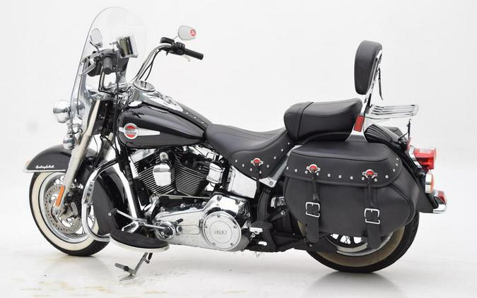 2017 Harley-Davidson® FLSTC - Heritage Softail® Classic