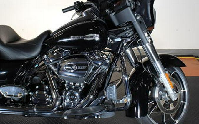 2022 Harley-Davidson® FLHX - Street Glide®