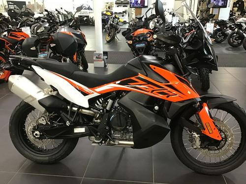 2019 KTM 790 Adventure & 790 Adventure R – First Ride