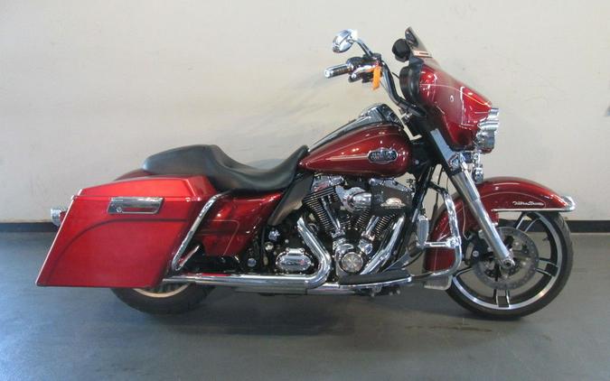 2010 Harley-Davidson® FLHTCU - Ultra Classic® Electra Glide