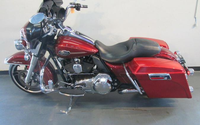 2010 Harley-Davidson® FLHTCU - Ultra Classic® Electra Glide