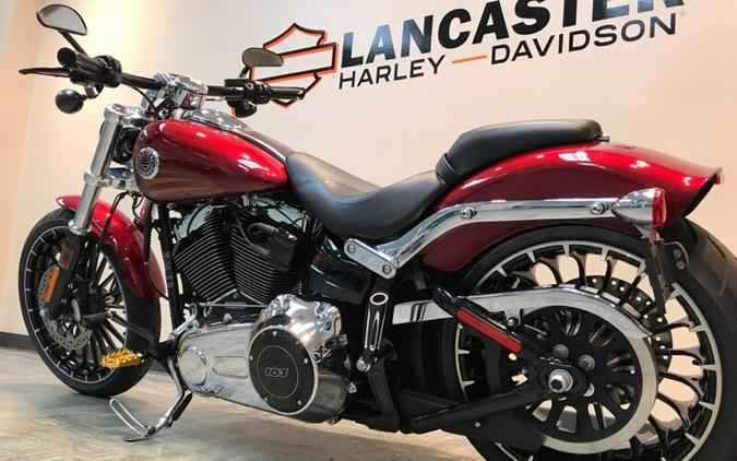 2017 Harley-Davidson® Breakout® Velocity Red Sunglo