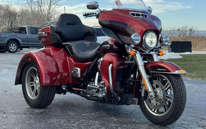 2018 Harley-Davidson® FLHTCUTG - Tri Glide® Ultra