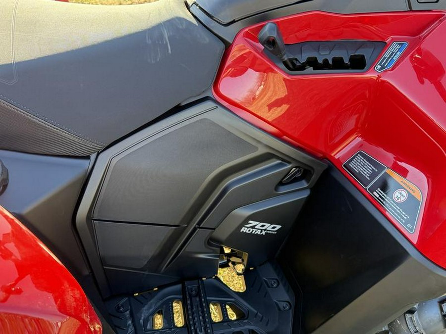 2026 Can-Am® Outlander DPS 700