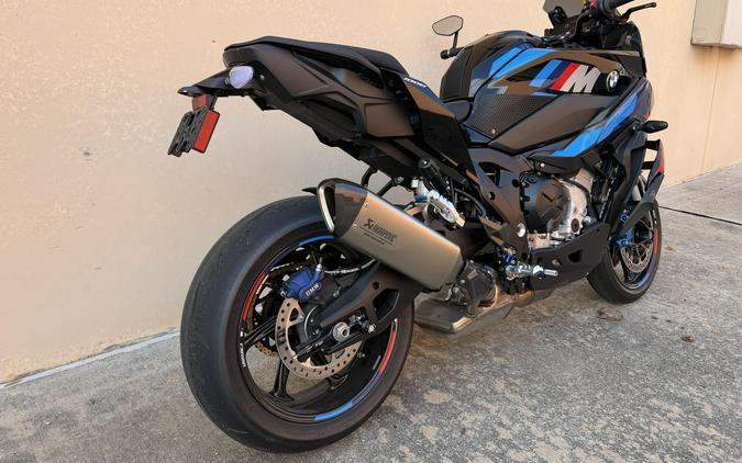 2026 BMW M 1000 XR