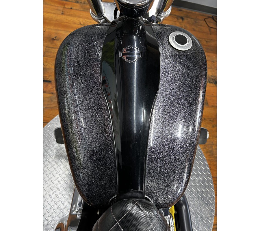 2014 Harley-Davidson® Breakout® HCCHROMEFLAKE