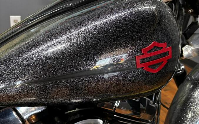 2014 Harley-Davidson® Breakout® HCCHROMEFLAKE