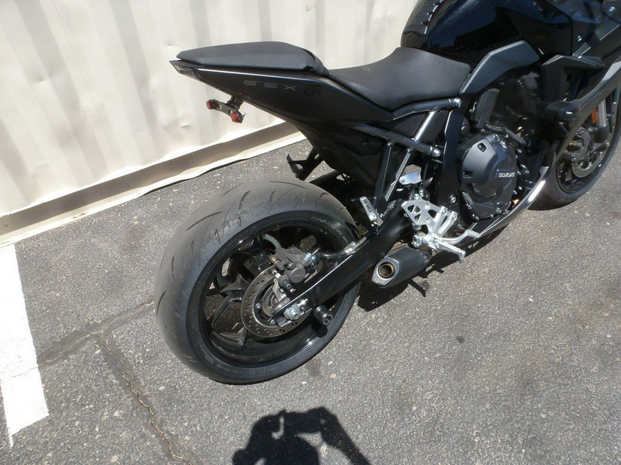 2025 Suzuki GSX-8R
